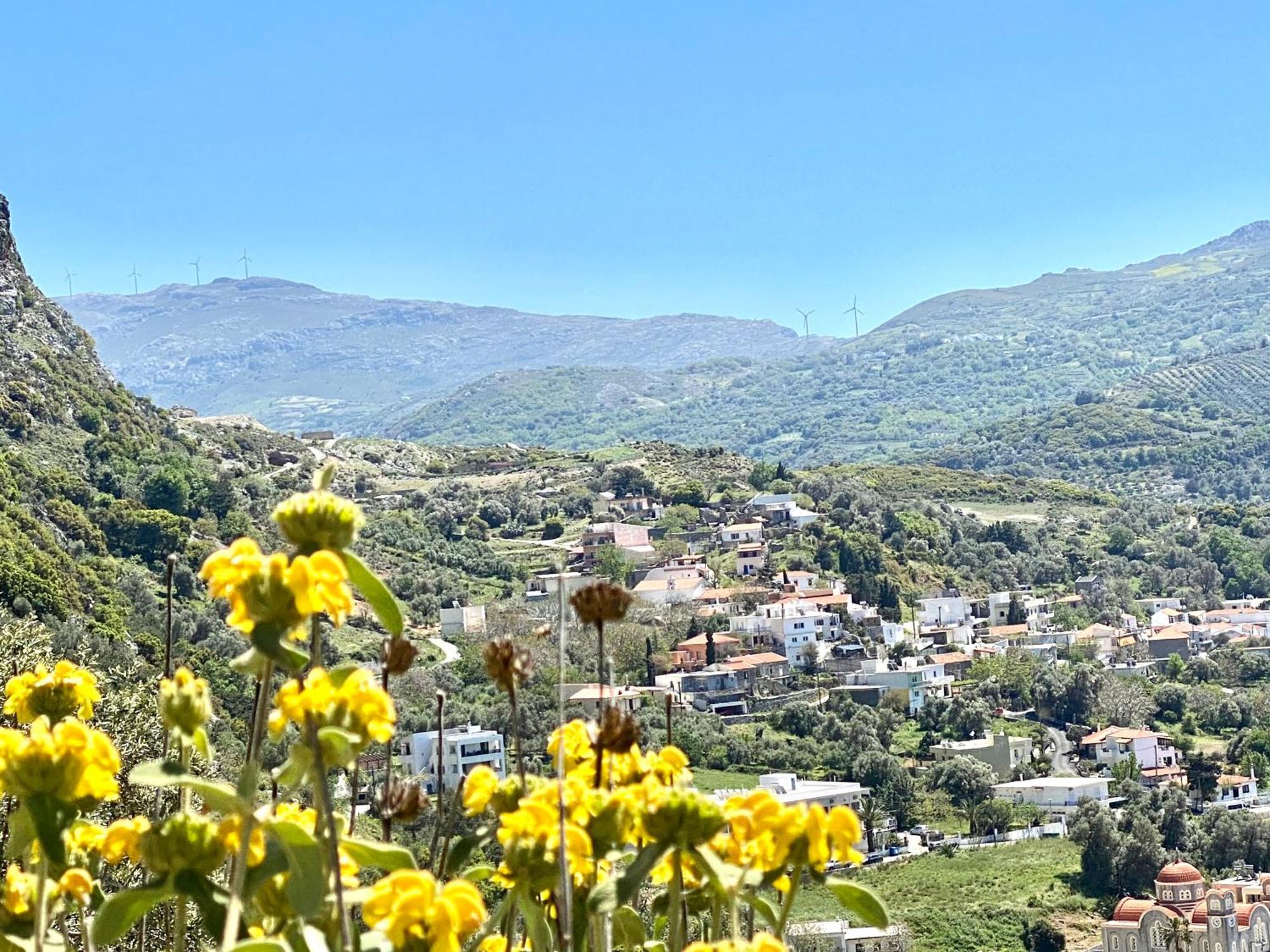 Costas Inn Spílion Exteriér fotografie
