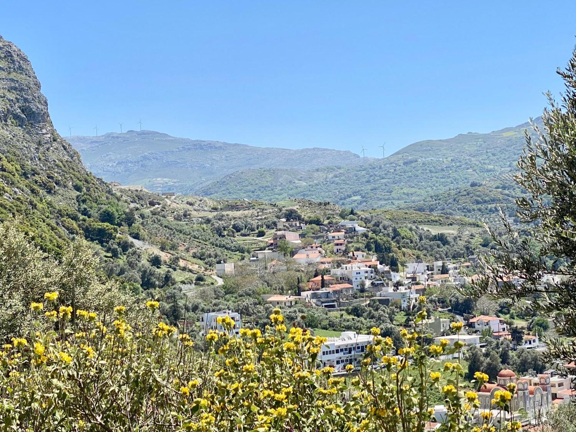 Costas Inn Spílion Exteriér fotografie
