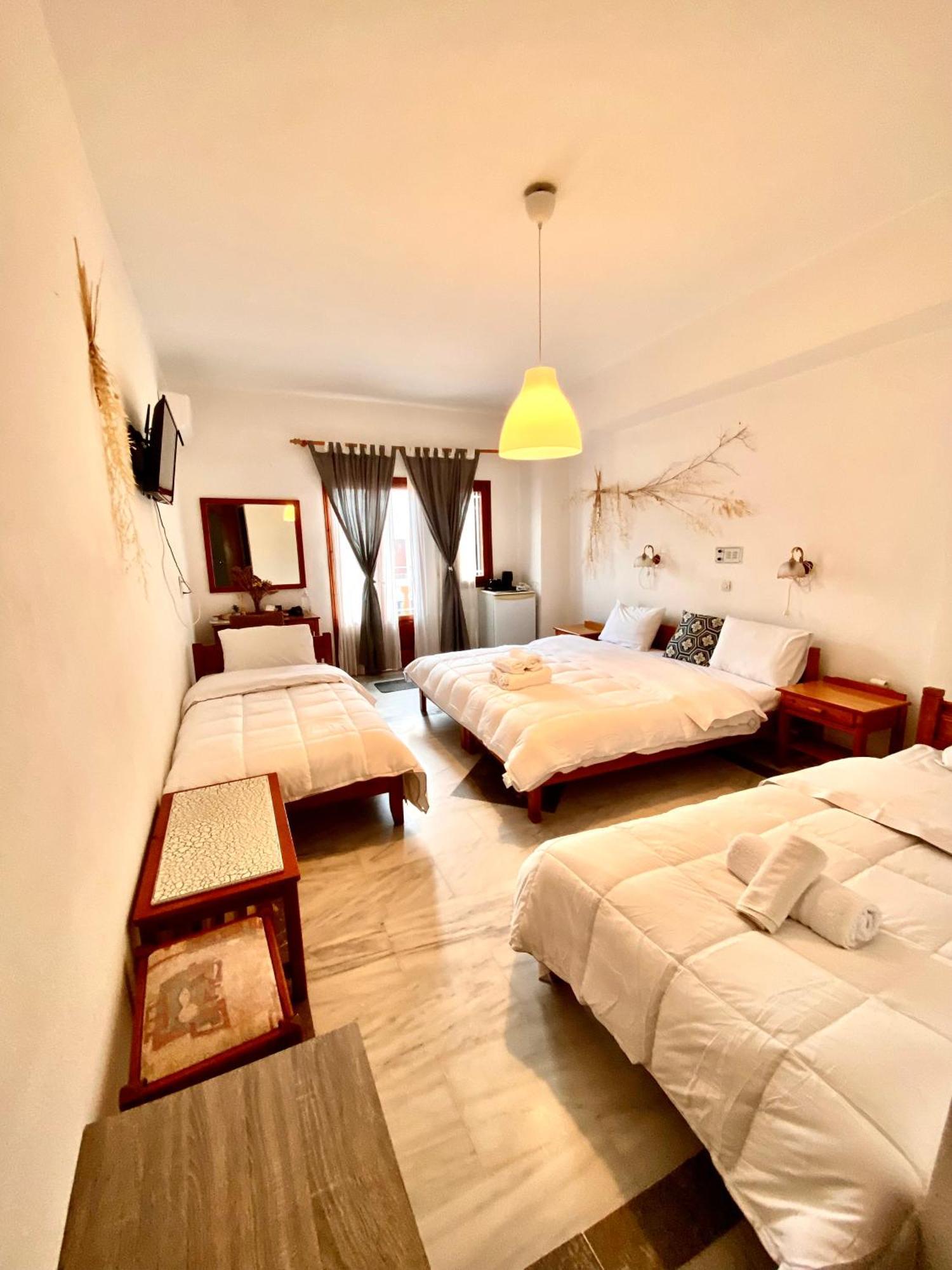 Costas Inn Spílion Exteriér fotografie