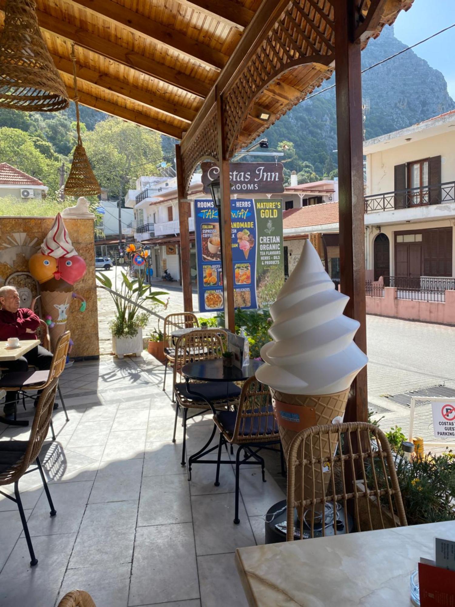 Costas Inn Spílion Exteriér fotografie