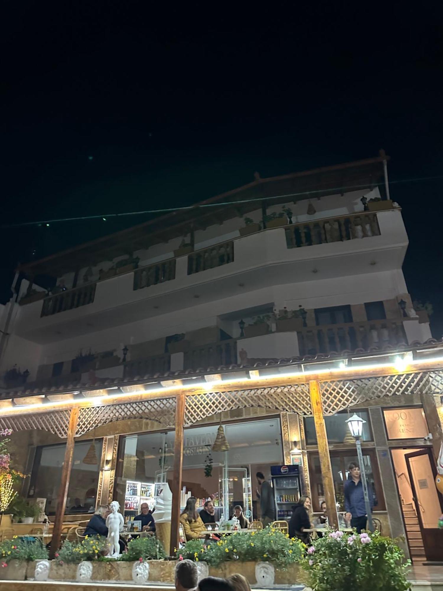 Costas Inn Spílion Exteriér fotografie
